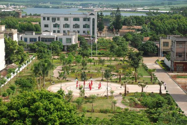 图片:广前公司绿化休闲地1