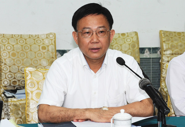 副,总理陈少平,副总理()吕林汉,湛江农垦局
